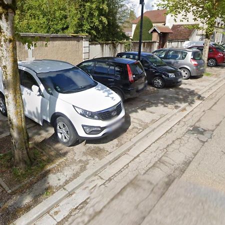 Maison De Ville Avec Parking Gratuit Chablis Eksteriør billede
